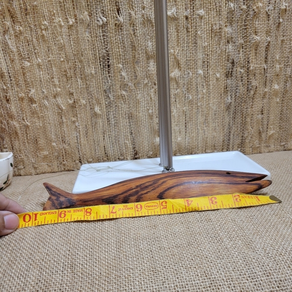 Vintage Burnished Sleek Hand Crafted Hardwood Fish Ornament - Picture 6 of 6